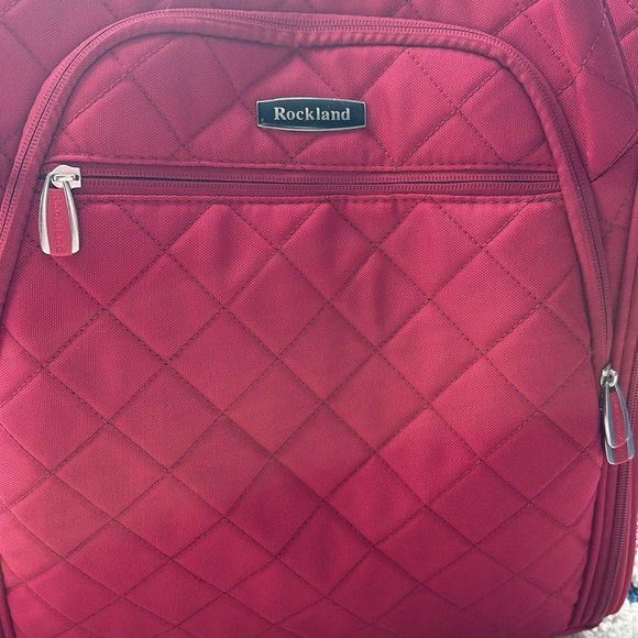 Rockland Melrose collection Upright Wheeled Underseater in Cherry Red - Picture 2 of 8